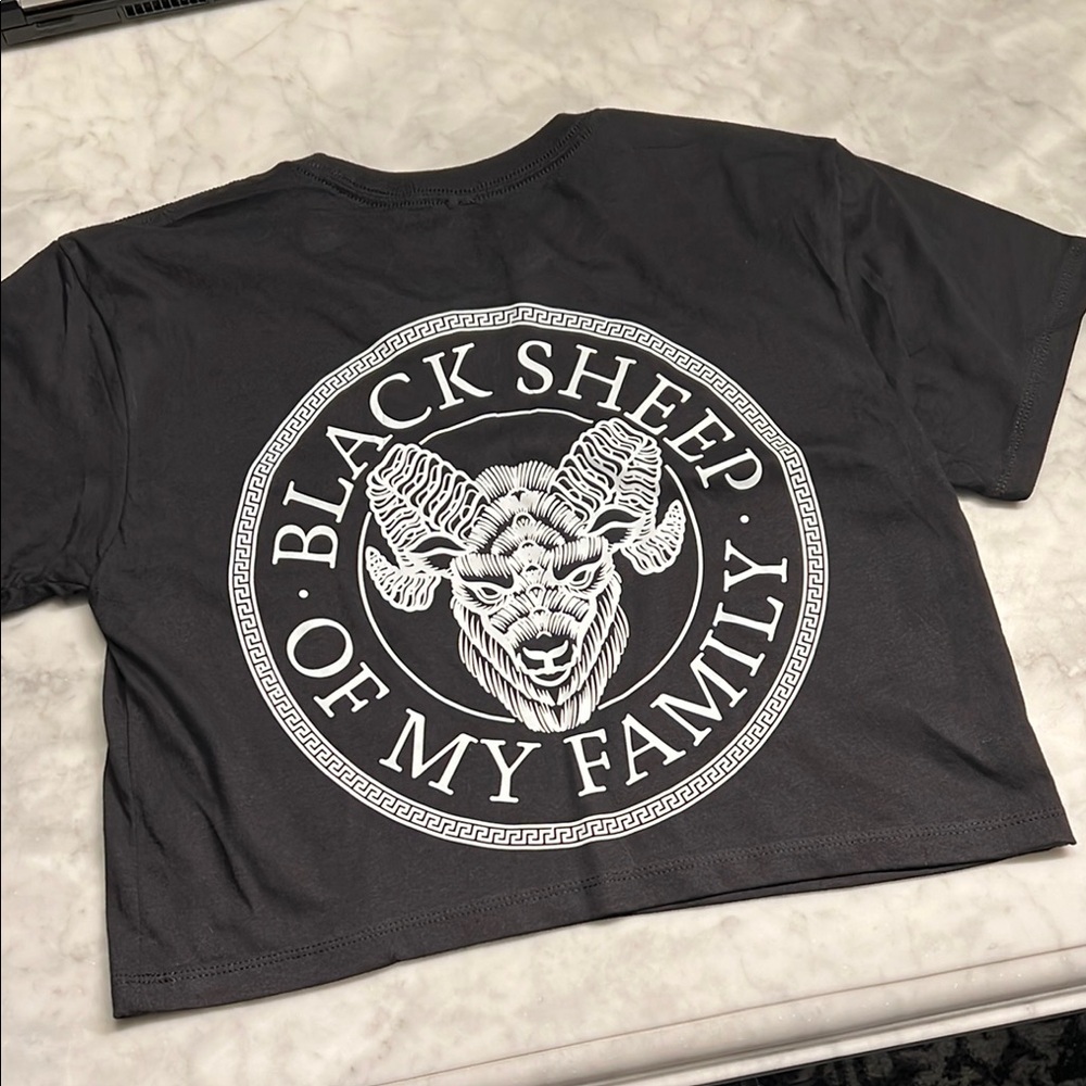 Ink Addict. Black Sheep. Crop Tshirt. Women’s medium. NWT